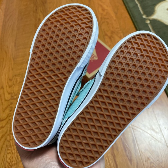 NEW Kids Vans Checkerboard slip-on - Picture 4 of 5